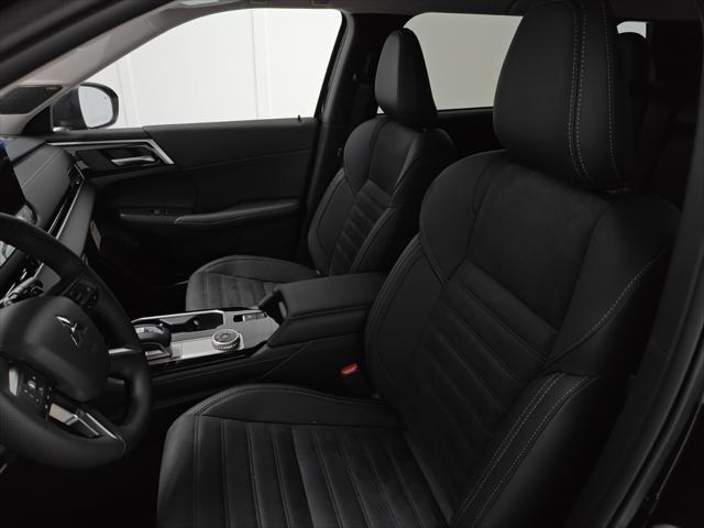 new 2025 Mitsubishi Outlander car, priced at $34,080