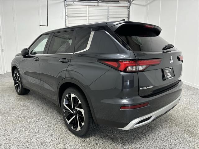 new 2024 Mitsubishi Outlander car, priced at $28,785