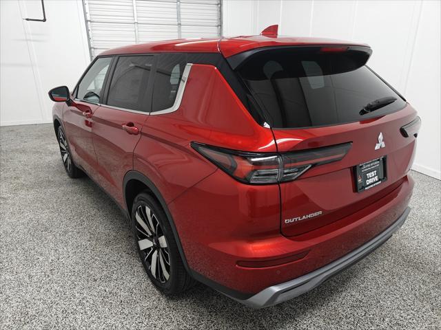 new 2025 Mitsubishi Outlander car, priced at $33,680