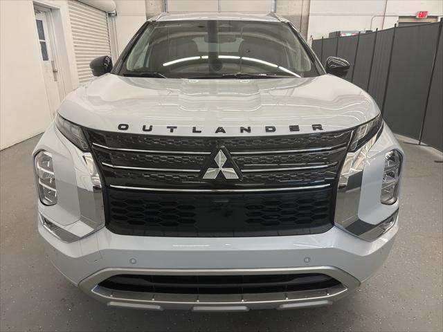 new 2024 Mitsubishi Outlander car, priced at $28,965