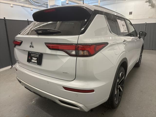 new 2024 Mitsubishi Outlander car, priced at $28,965