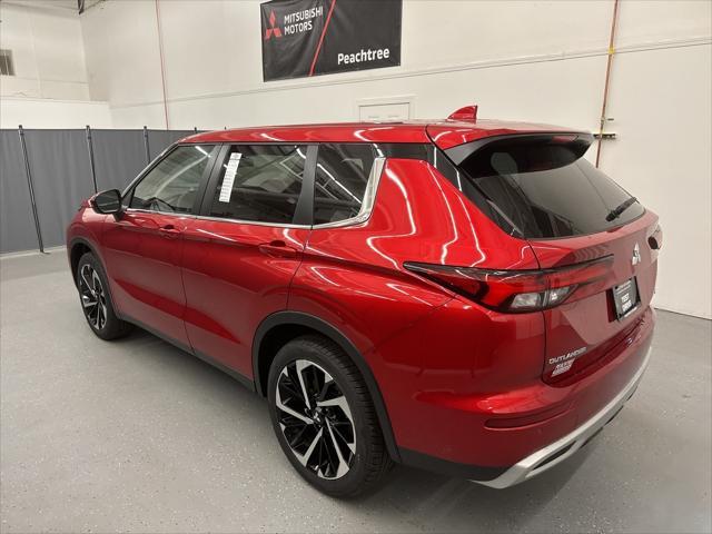 new 2024 Mitsubishi Outlander car, priced at $28,405