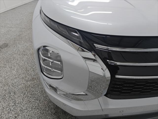new 2025 Mitsubishi Outlander car, priced at $35,610