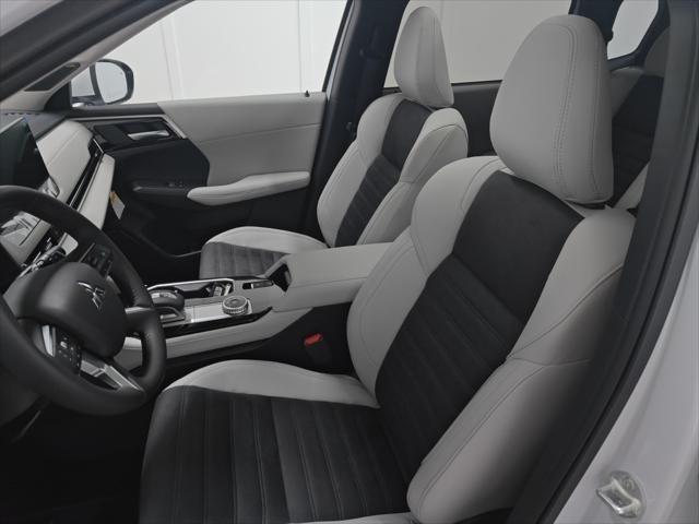 new 2025 Mitsubishi Outlander car, priced at $35,610