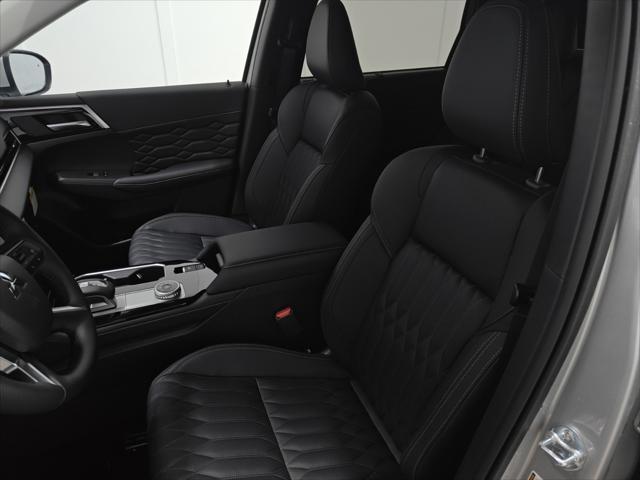 new 2025 Mitsubishi Outlander car, priced at $35,885
