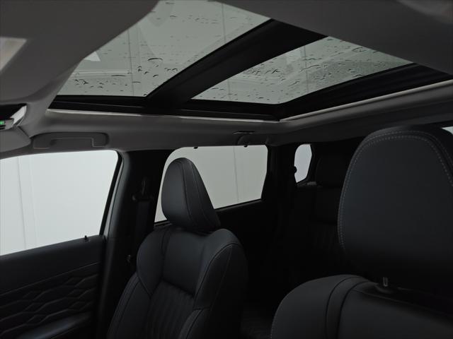 new 2025 Mitsubishi Outlander car, priced at $35,885