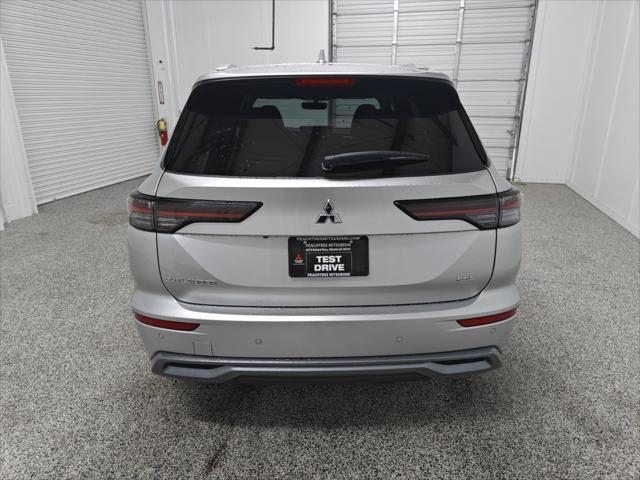 new 2025 Mitsubishi Outlander car, priced at $35,885