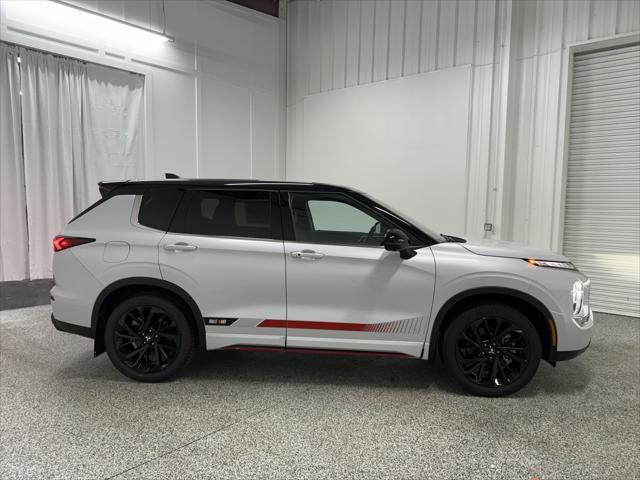 new 2024 Mitsubishi Outlander car, priced at $30,700