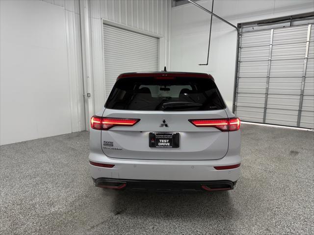 new 2024 Mitsubishi Outlander car, priced at $30,700