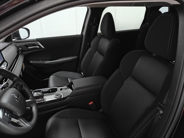new 2025 Mitsubishi Outlander car, priced at $28,235
