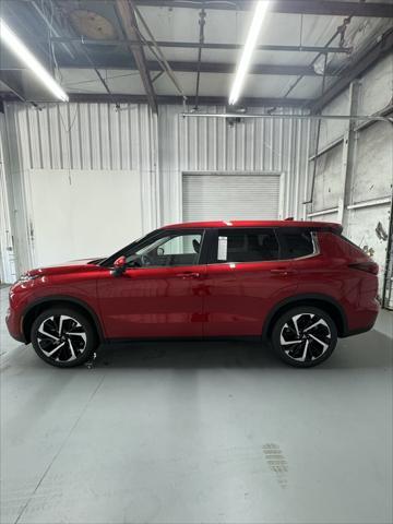 new 2024 Mitsubishi Outlander car, priced at $28,300