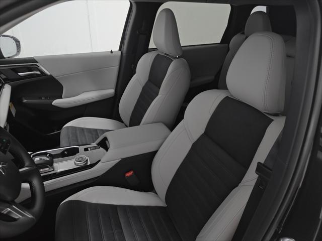new 2025 Mitsubishi Outlander car, priced at $33,680