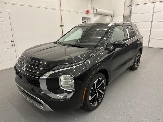 new 2024 Mitsubishi Outlander car, priced at $32,296