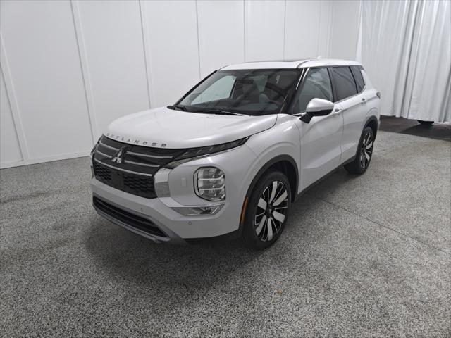 new 2025 Mitsubishi Outlander car, priced at $37,715