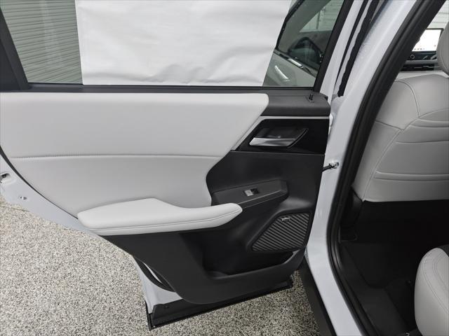 new 2025 Mitsubishi Outlander car, priced at $33,680