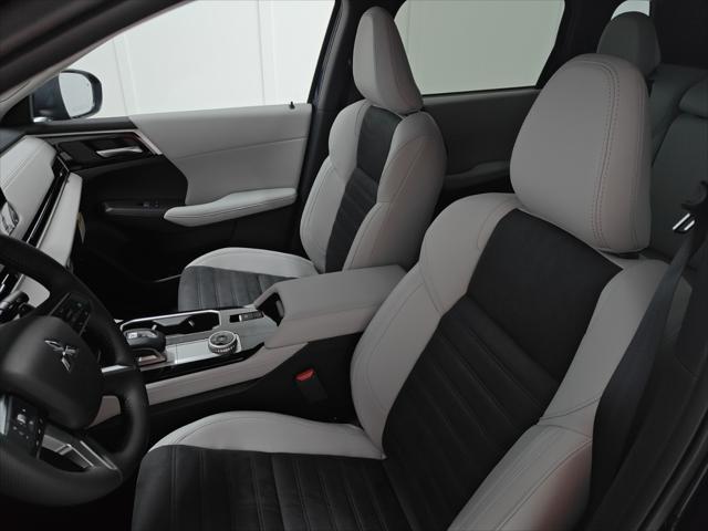 new 2025 Mitsubishi Outlander car, priced at $31,285