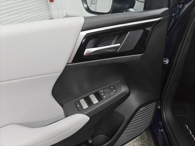 new 2025 Mitsubishi Outlander car, priced at $31,285