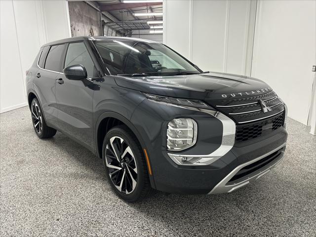 new 2024 Mitsubishi Outlander car, priced at $28,785