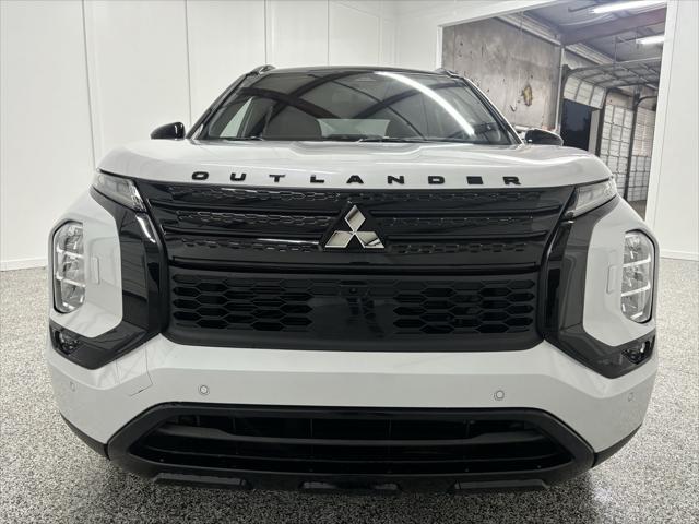 new 2024 Mitsubishi Outlander car, priced at $34,250