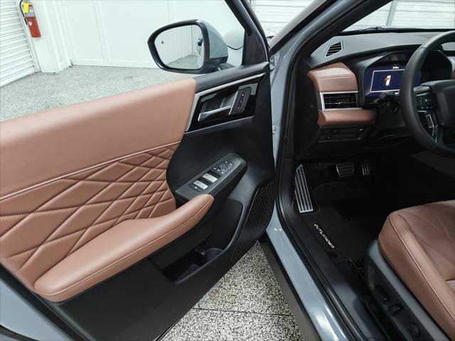 new 2025 Mitsubishi Outlander car, priced at $40,355