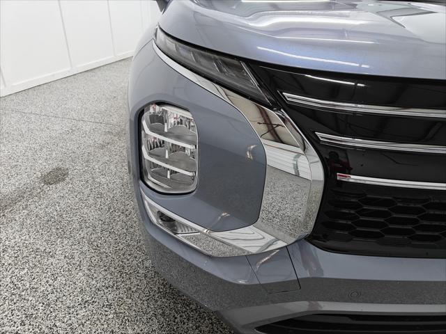 new 2025 Mitsubishi Outlander car, priced at $40,355