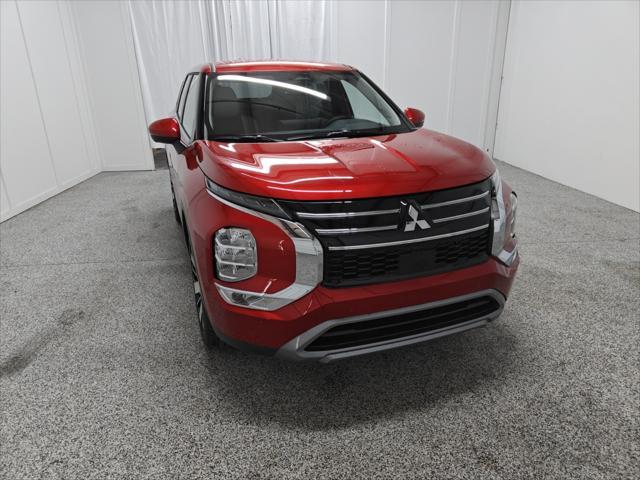 new 2025 Mitsubishi Outlander car, priced at $31,880
