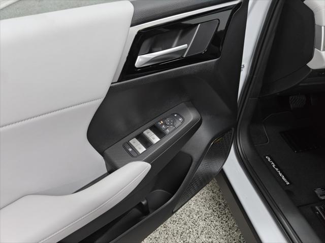 new 2025 Mitsubishi Outlander car, priced at $35,080
