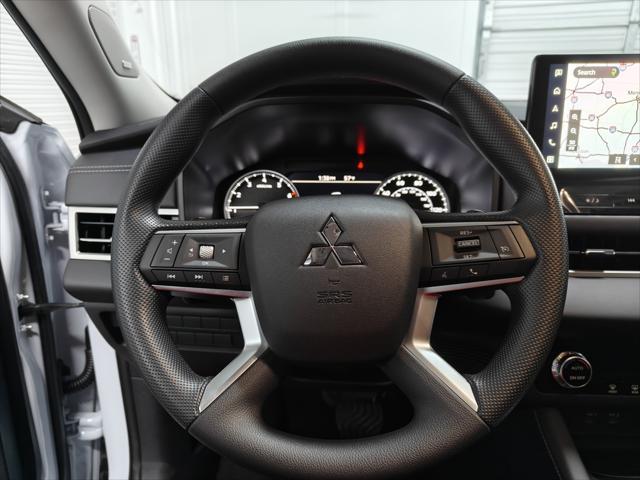 new 2025 Mitsubishi Outlander car, priced at $28,830