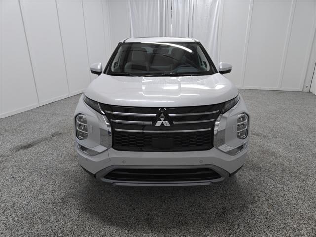new 2025 Mitsubishi Outlander car, priced at $36,880