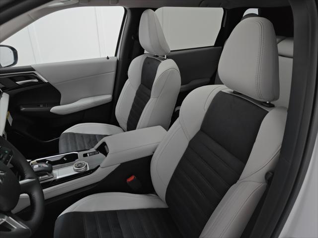 new 2025 Mitsubishi Outlander car, priced at $36,880