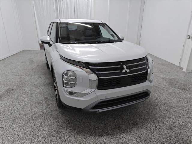 new 2025 Mitsubishi Outlander car, priced at $36,880