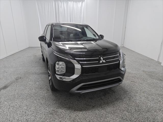 new 2025 Mitsubishi Outlander car, priced at $35,080
