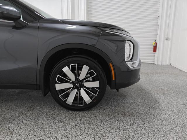 new 2025 Mitsubishi Outlander car, priced at $34,015