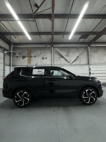 new 2024 Mitsubishi Outlander car, priced at $28,300