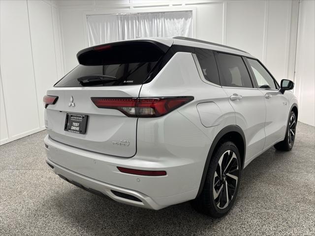 new 2025 Mitsubishi Outlander PHEV car, priced at $48,005