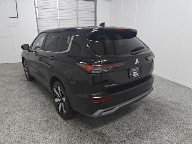 new 2025 Mitsubishi Outlander car, priced at $35,645