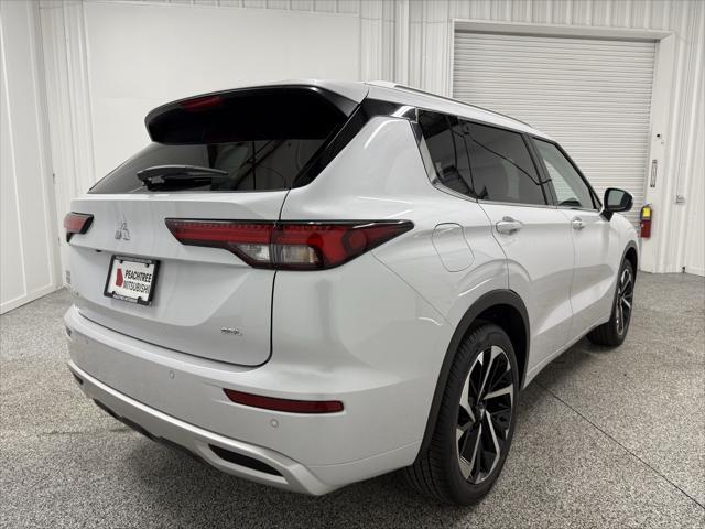 new 2024 Mitsubishi Outlander car, priced at $35,180