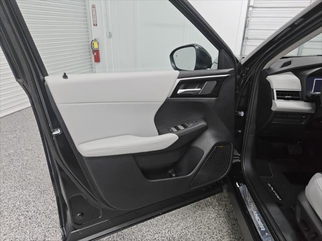 new 2025 Mitsubishi Outlander car, priced at $35,750