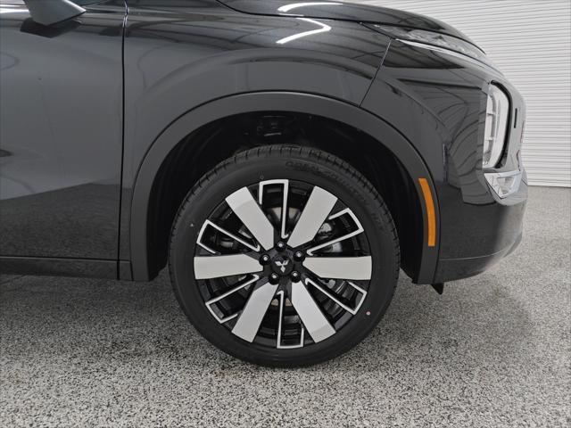 new 2025 Mitsubishi Outlander car, priced at $42,035