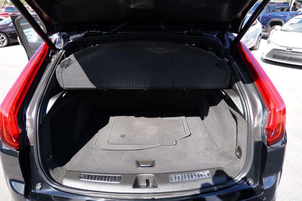 used 2023 Cadillac XT4 car, priced at $25,995