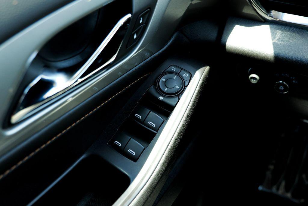 used 2020 Chevrolet Traverse car, priced at $22,995