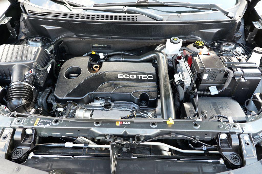 used 2022 Chevrolet Equinox car, priced at $20,995