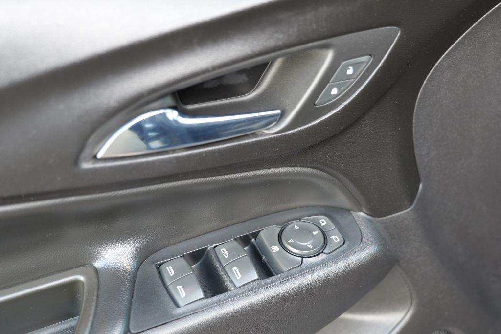 used 2022 Chevrolet Equinox car, priced at $20,995