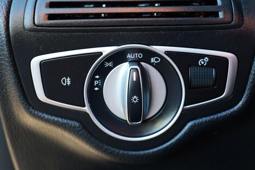 used 2020 Mercedes-Benz GLC 300 car, priced at $23,995