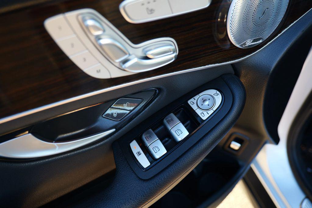 used 2020 Mercedes-Benz GLC 300 car, priced at $23,995