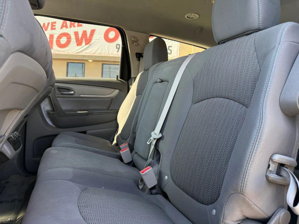 used 2014 Chevrolet Traverse car, priced at $13,995