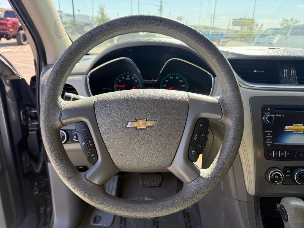used 2014 Chevrolet Traverse car, priced at $13,995
