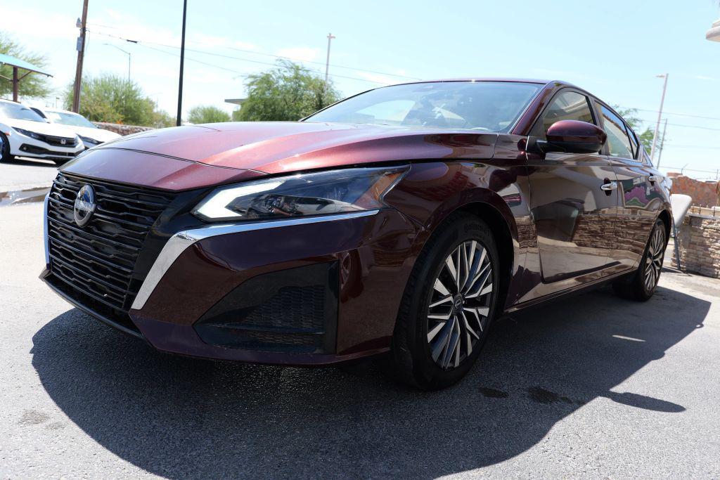 used 2023 Nissan Altima car, priced at $25,995