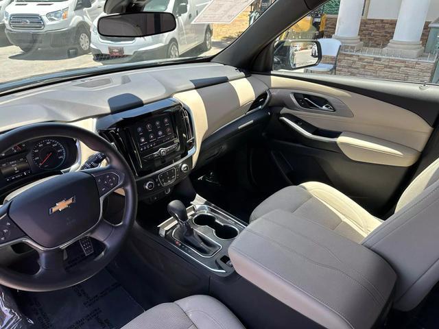 used 2022 Chevrolet Traverse car, priced at $27,995