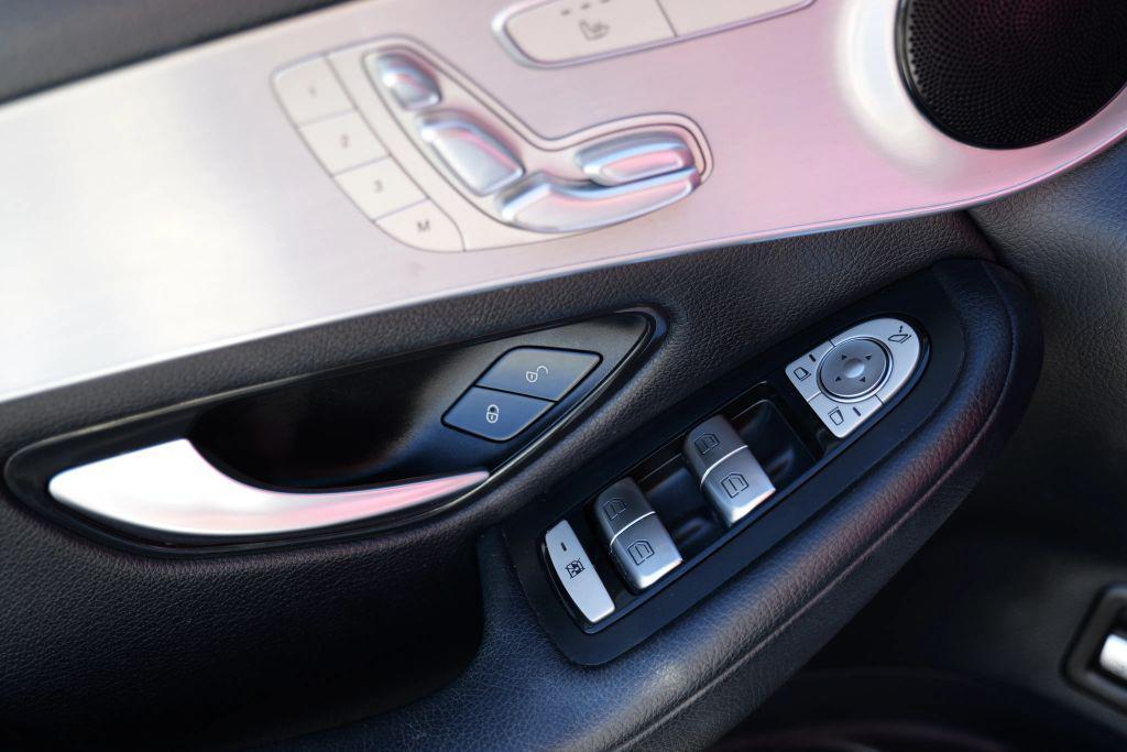 used 2019 Mercedes-Benz GLC 300 car, priced at $23,995